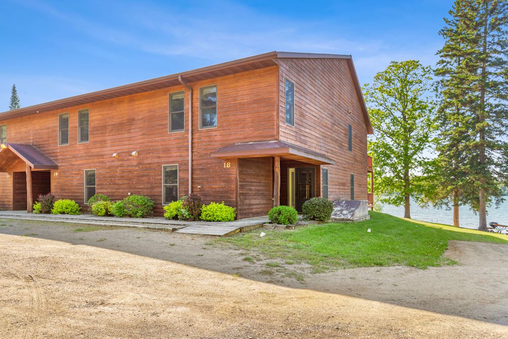 cabin18-1